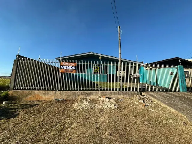 Casa com 408m² 2 quartos e 1 banheiro, à venda, no bairro Conradinho em Guarapuava