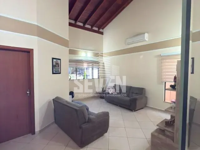 Casa com 360m² 3 quartos e 5 banheiros, à venda, no bairro Quinta Ranieri em Bauru