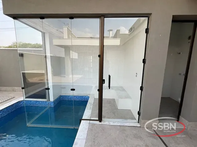 Casa com 300m² 3 quartos e 4 banheiros, à venda ou para alugar, no bairro Estância Hípica em Nova Odessa
