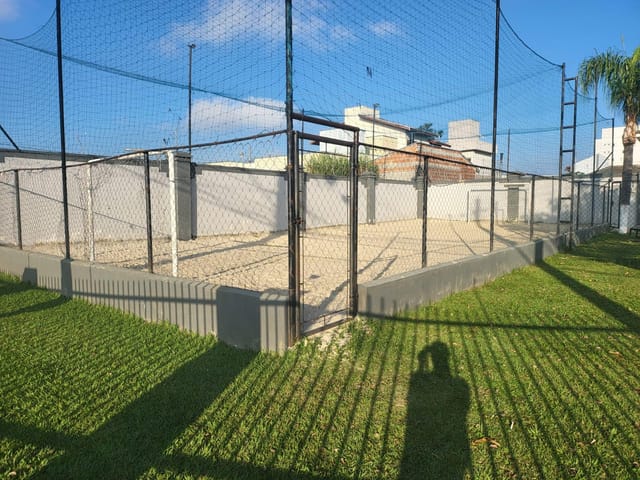Casa 2 quartos e 2 banheiros, à venda, no bairro Piracangaguá em Taubaté
