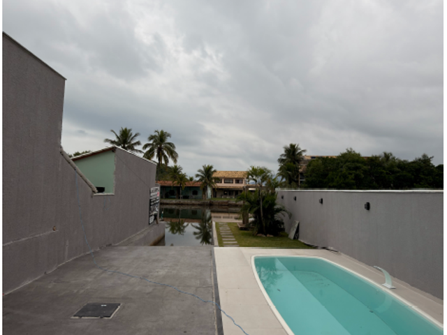 Casa com 350m² 3 quartos e 4 banheiros, à venda, no bairro Bosque Beira Rio em Rio das Ostras