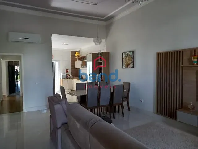 Casa com 250m² 3 quartos e 2 banheiros, à venda, no bairro Portal Ville Flamboyant em Porto Feliz