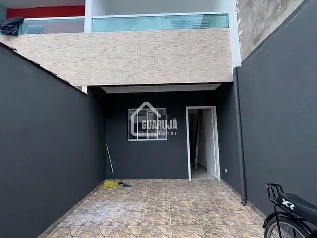 Casa 2 quartos e 2 banheiros, à venda, no bairro Vila Zilda em Guarujá