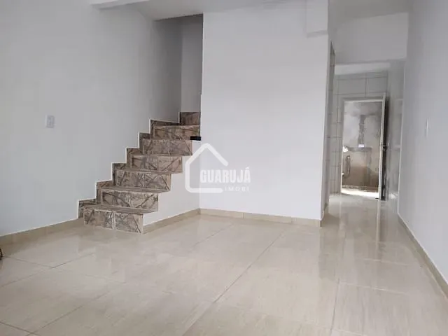 Casa 2 quartos e 2 banheiros, à venda, no bairro Vila Zilda em Guarujá