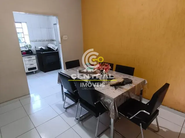 Casa com 396m² 3 quartos e 1 banheiro, à venda, no bairro Jardim Imperial em Itaboraí