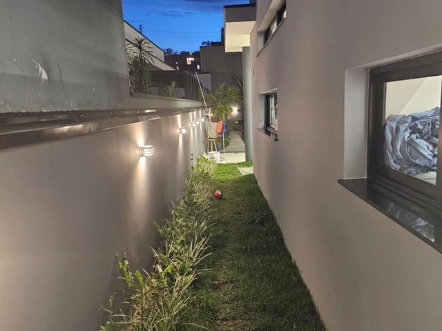Casa com 370m² 3 quartos e 3 banheiros, à venda, no bairro Sabaúna em Mogi das Cruzes
