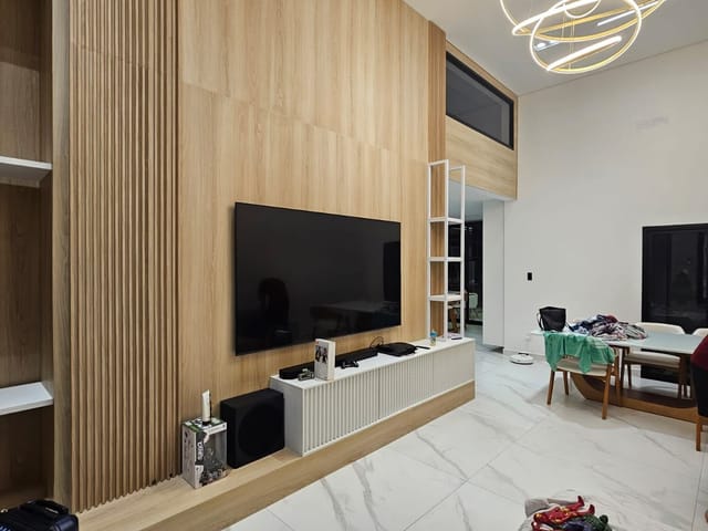 Casa com 370m² 3 quartos e 3 banheiros, à venda, no bairro Sabaúna em Mogi das Cruzes