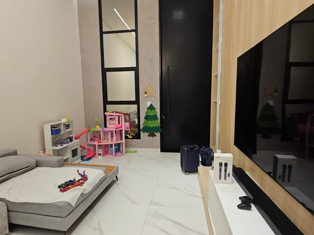 Casa com 370m² 3 quartos e 3 banheiros, à venda, no bairro Sabaúna em Mogi das Cruzes