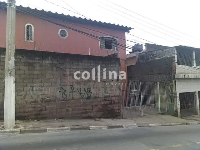 Casa com 303m² 4 quartos e 2 banheiros, à venda, no bairro Jardim Maria Rita em Carapicuíba