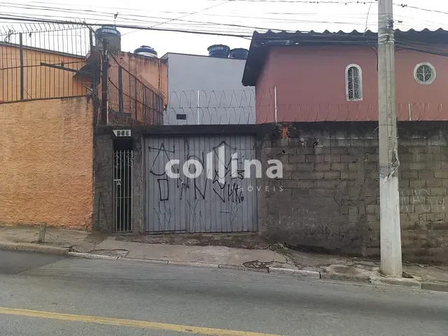 Casa com 303m² 4 quartos e 2 banheiros, à venda, no bairro Jardim Maria Rita em Carapicuíba