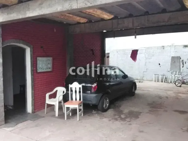 Casa com 303m² 4 quartos e 2 banheiros, à venda, no bairro Jardim Maria Rita em Carapicuíba