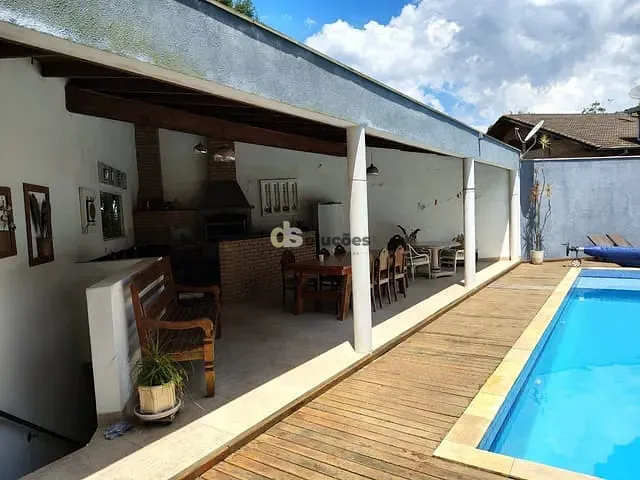 Casa 5 quartos e 3 banheiros, à venda, no bairro Roseira em Mairiporã