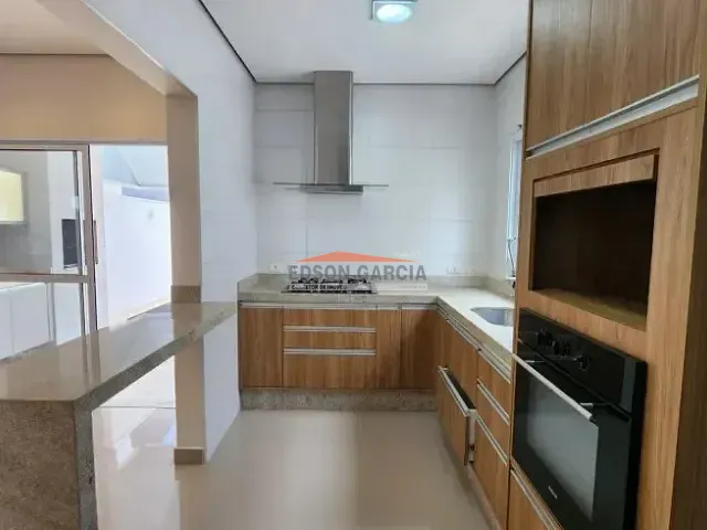 Casa com 154m² 3 quartos e 2 banheiros, à venda, no bairro Horto Florestal em Sorocaba