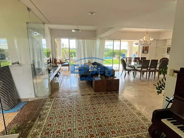 Casa com 500m² 4 quartos e 3 banheiros, à venda, no bairro Itapuã em Salvador