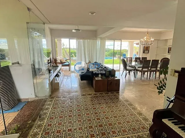 Casa com 500m² 4 quartos e 3 banheiros, à venda, no bairro Itapuã em Salvador