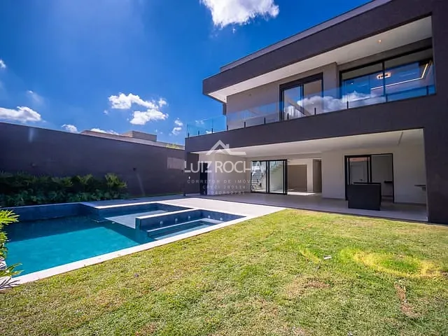 Casa com 547m² 4 quartos e 5 banheiros, à venda, no bairro Paisagem Renoir em Cotia