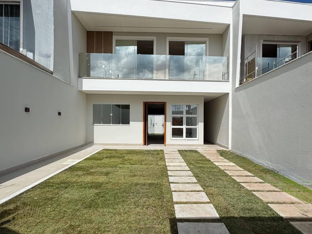 Casa 4 quartos e 3 banheiros, à venda, no bairro Morada de Laranjeiras em Serra
