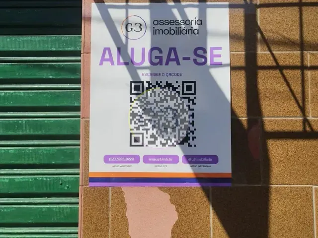 Sobrado 2 quartos e 1 banheiro, para alugar, no bairro Centro em Rio Grande
