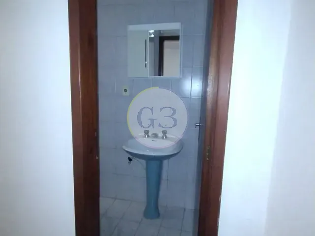 Sobrado 2 quartos e 1 banheiro, para alugar, no bairro Centro em Rio Grande