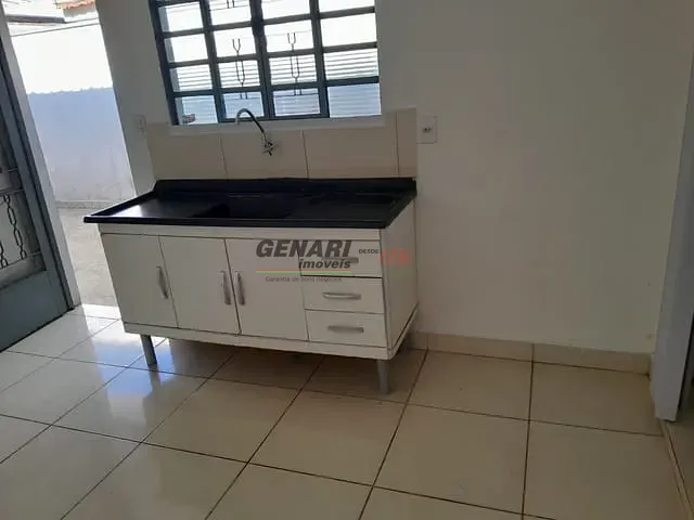 Casa com 250m² 1 quarto e 1 banheiro, para alugar, no bairro Jardim São Conrado em Indaiatuba