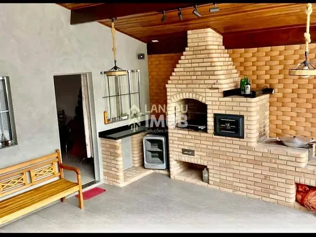 Casa com 400m² 4 quartos e 3 banheiros, à venda, no bairro Jardim Europa em Campo Limpo Paulista