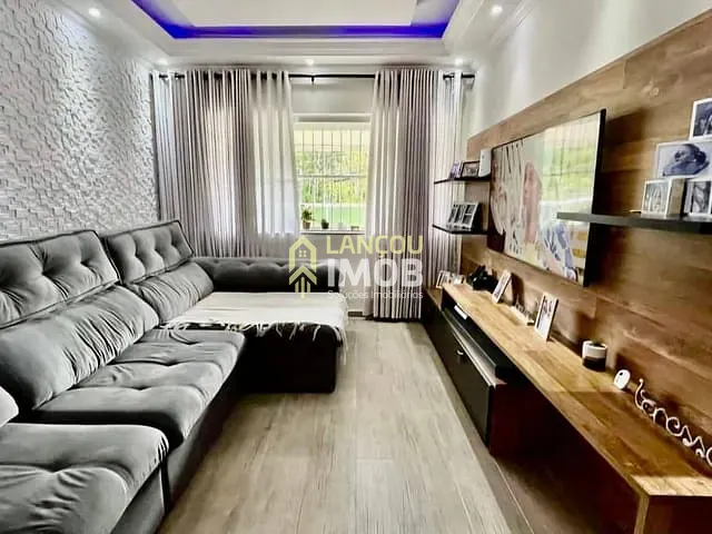 Casa com 400m² 4 quartos e 3 banheiros, à venda, no bairro Jardim Europa em Campo Limpo Paulista