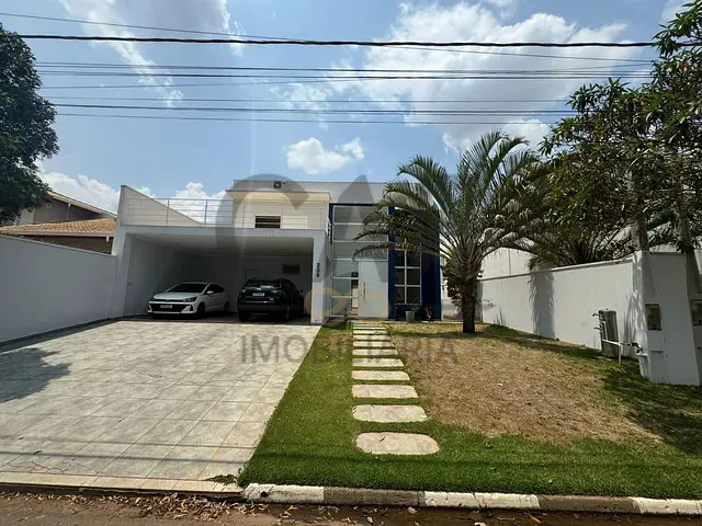 Casa com 450m² 3 quartos e 6 banheiros, à venda, no bairro Residencial Nova Holanda em Holambra