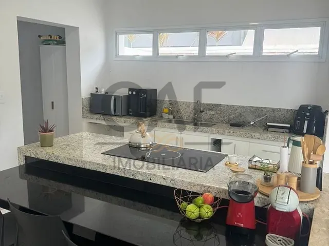 Casa com 450m² 3 quartos e 6 banheiros, à venda, no bairro Residencial Nova Holanda em Holambra