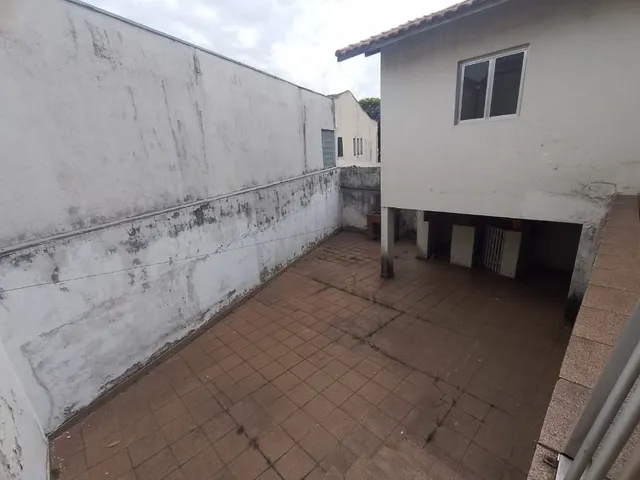 Casa com 300m² 2 quartos e 1 banheiro, à venda, no bairro Parque Sevilha em São Paulo