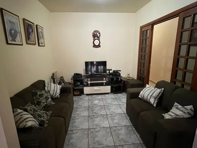 Casa com 160m² 3 quartos e 3 banheiros, à venda, no bairro Alpes em Londrina