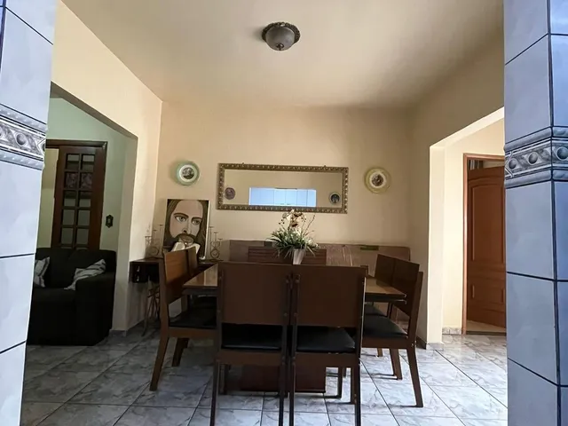 Casa com 160m² 3 quartos e 3 banheiros, à venda, no bairro Alpes em Londrina