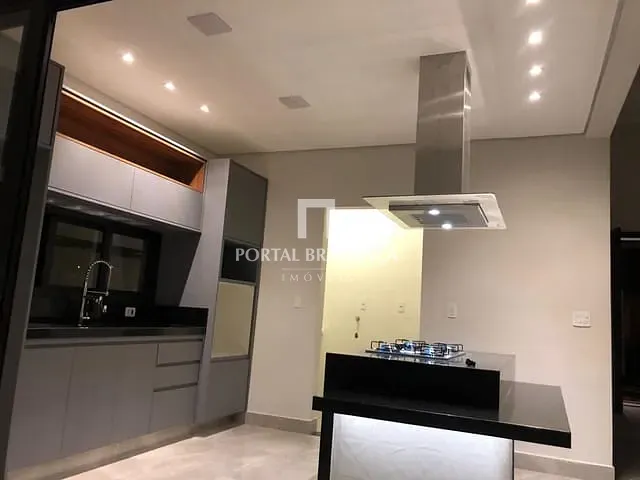 Casa com 300m² 3 quartos e 4 banheiros, à venda, no bairro Condomínio Residencial Euroville II em Bragança Paulista