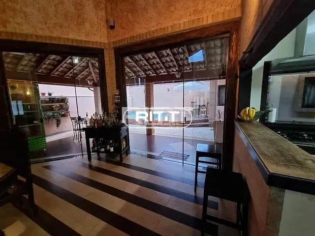 Casa com 364m² 5 quartos e 6 banheiros, à venda, no bairro Jardim Green Park Residence em Hortolândia