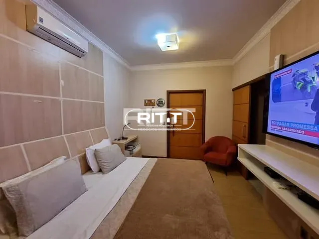 Casa com 364m² 5 quartos e 6 banheiros, à venda, no bairro Jardim Green Park Residence em Hortolândia