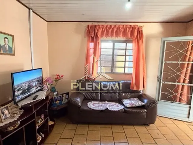 Casa com 299m² 3 quartos e 2 banheiros, à venda, no bairro Jardim Maria Lígia em Santa Gertrudes