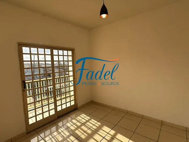 Casa 3 quartos e 1 banheiro, para alugar, no bairro Centro em Conchal