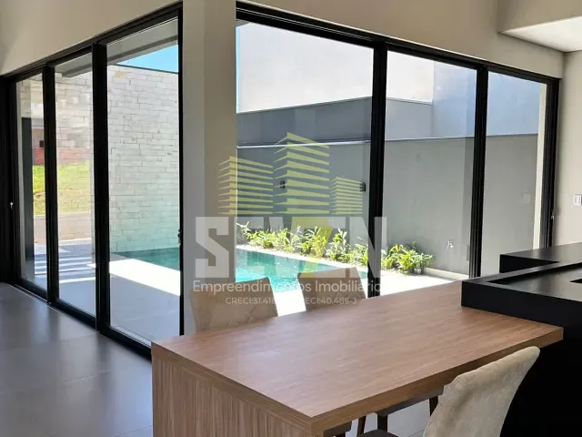 Casa com 300m² 2 quartos e 1 banheiro, à venda, no bairro Villa de Leon I em Piratininga