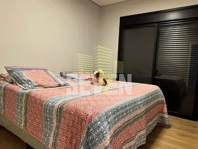Casa com 300m² 2 quartos e 1 banheiro, à venda, no bairro Villa de Leon I em Piratininga