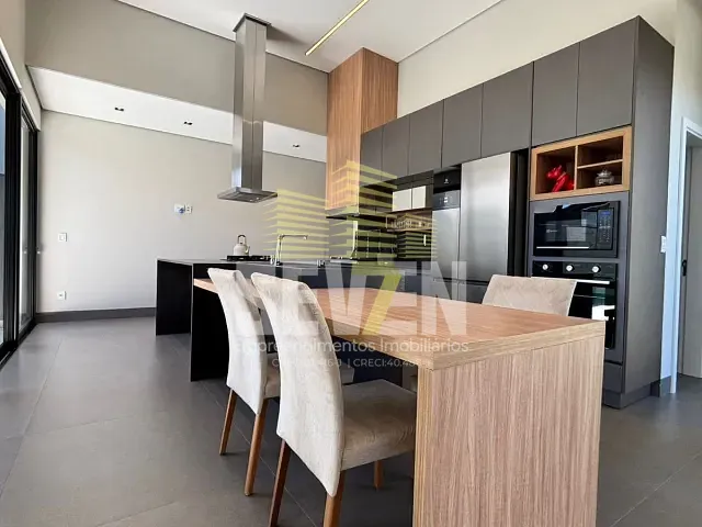 Casa com 300m² 2 quartos e 1 banheiro, à venda, no bairro Villa de Leon I em Piratininga