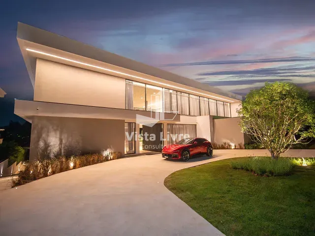 Casa com 1940m² 9 quartos e 8 banheiros, à venda, no bairro Tamboré em Santana de Parnaíba