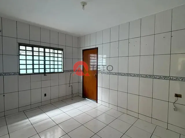 Casa 2 quartos e 1 banheiro, para alugar, no bairro COPACABANA II em Atalaia