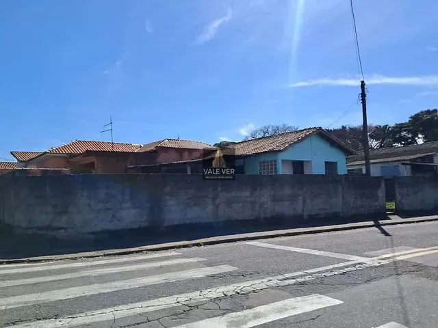 Casa com 290m² 2 quartos e 1 banheiro, à venda, no bairro Jardim da Granja em São José dos Campos