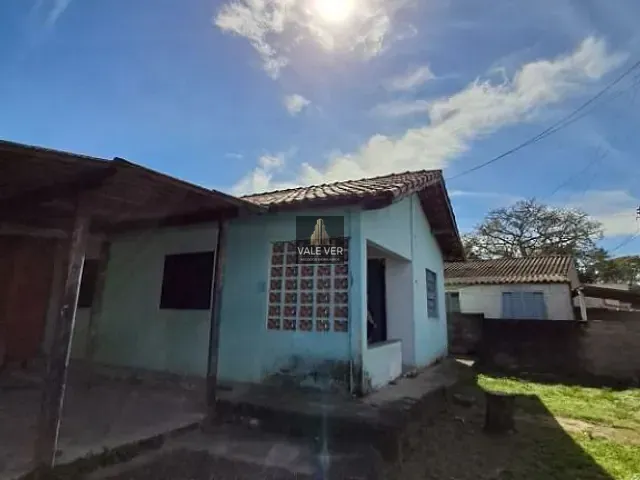 Casa com 290m² 2 quartos e 1 banheiro, à venda, no bairro Jardim da Granja em São José dos Campos