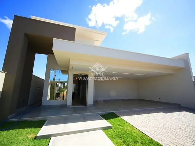 Casa com 360m², à venda, no bairro Residencial Paris em Sinop