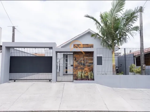 Casa com 300m² 3 quartos e 3 banheiros, à venda, no bairro Três Vendas em Pelotas