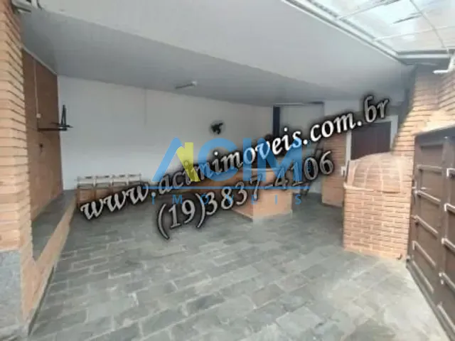 Casa com 300m², à venda, no bairro Centro em Jaguariúna