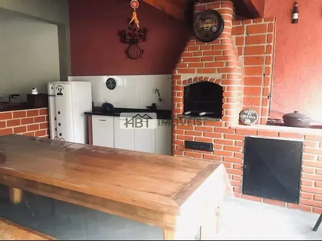 Casa com 275m² 4 quartos e 3 banheiros, à venda, no bairro Jardim Vânia Maria em Bauru