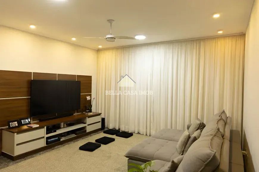 Casa à venda com 3 quartos, 178m² - Foto 8