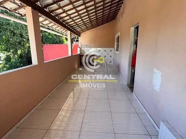 Casa 2 quartos e 1 banheiro, para alugar, no bairro Centro (Manilha) em Itaboraí