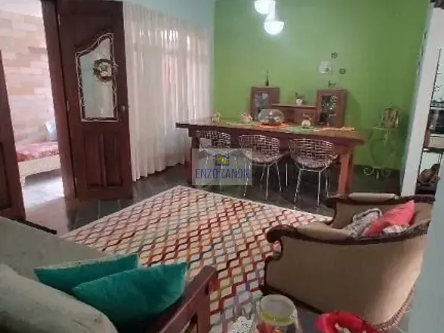 Casa com 290m² 3 quartos e 4 banheiros, à venda, no bairro Jardim Andrea Demarchi em São Bernardo do Campo